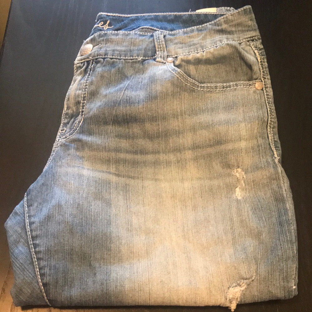Maurice’s Capri Jeans